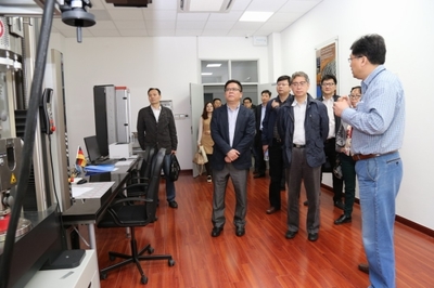 上海市委教育綜合改革試點督察組深入校園 實地督察技術推廣與軟件開發工作